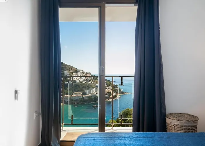 V036 - Joan Vinyoli 2 Apartman Roses